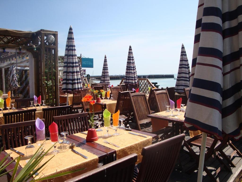 Hotel Le Grand Large Cancale Exterior foto